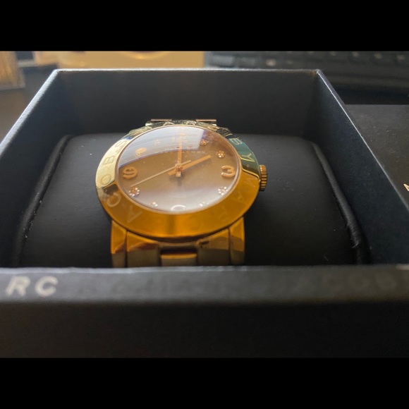 Marc Jacobs Watch - Picture 2 of 2